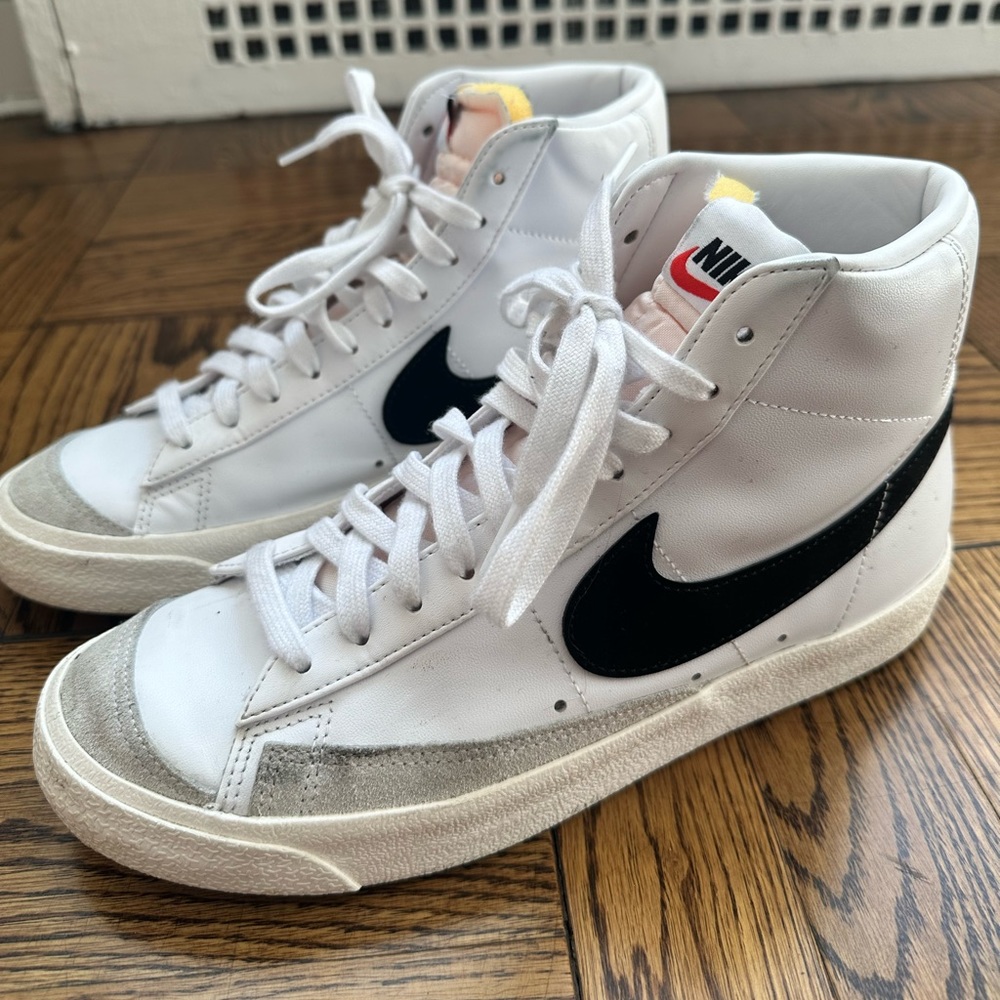 Nike Blazer (mid) 77s- only worn a handful of times! Size 8.5